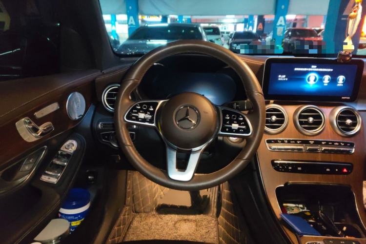 Used Mercedes-Benz GLC 2021 GLC 300 L 4MATIC Dynamic Model Steering Wheel