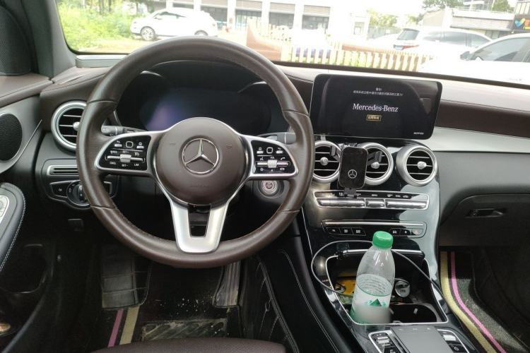 Used Mercedes-Benz GLC 2021 GLC 260 L 4MATIC Dynamic Edition Steering Wheel