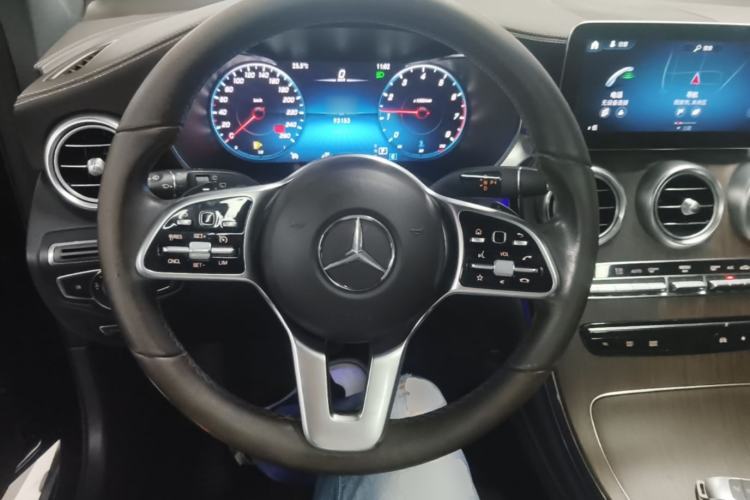 Used Mercedes-Benz GLC 2021 GLC 300 L 4MATIC Dynamic Model Steering Wheel
