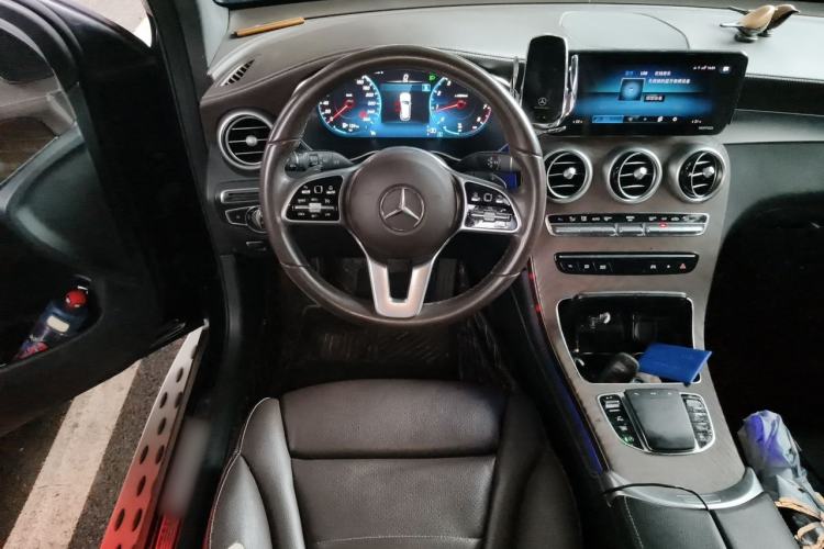 Used Mercedes-Benz GLC 2021 GLC 260 L 4MATIC Luxury Model Steering Wheel