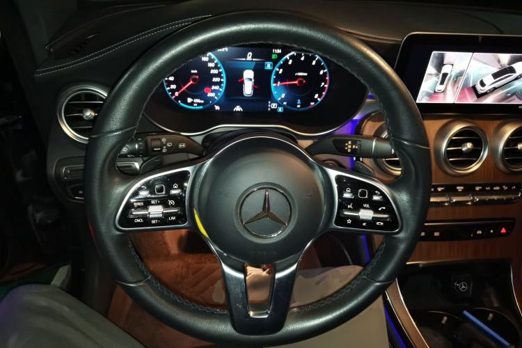 Used Mercedes-Benz GLC 2021 GLC 300 L 4MATIC Dynamic Model Steering Wheel