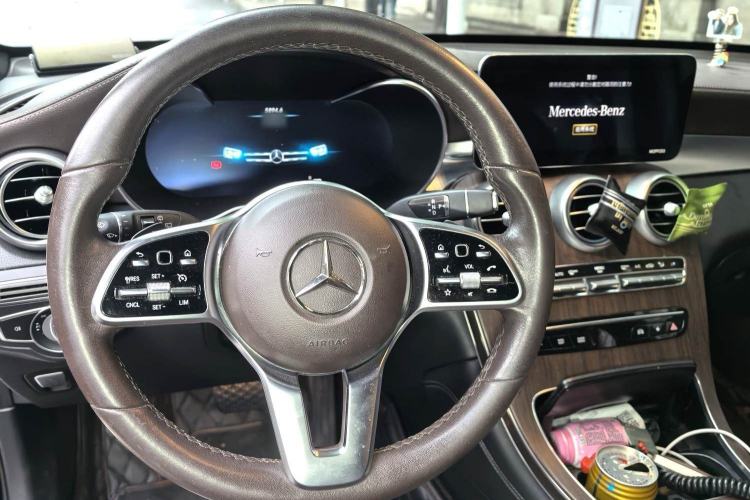 Used Mercedes-Benz GLC 2021 GLC 300 L 4MATIC Dynamic Model Steering Wheel