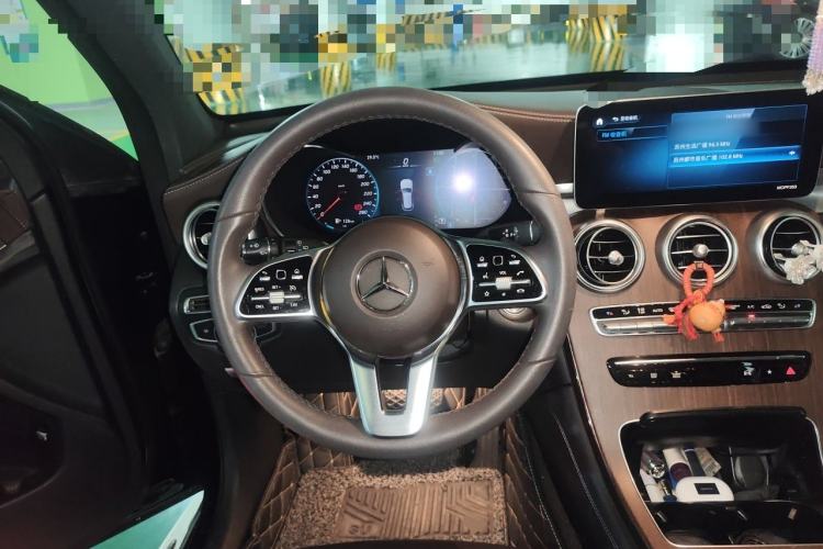Used Mercedes-Benz GLC 2021 GLC 300 L 4MATIC Dynamic Model Steering Wheel