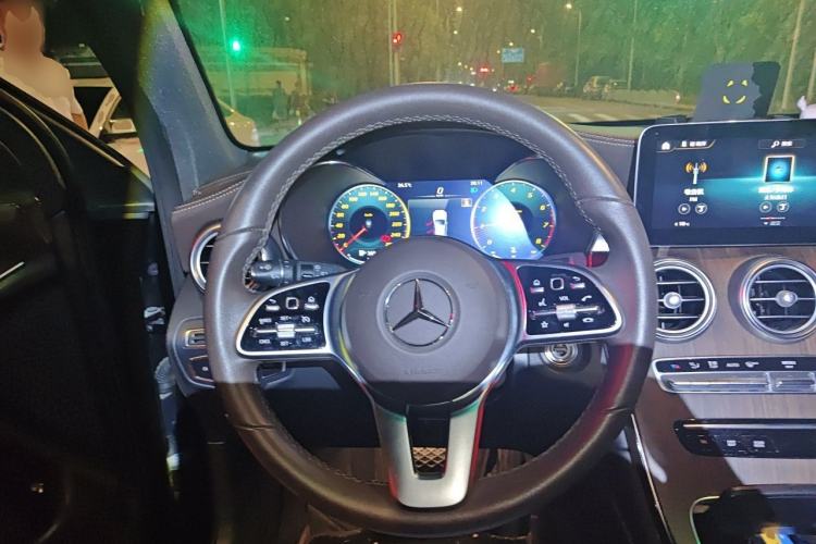 Used Mercedes-Benz GLC 2021 GLC 300 L 4MATIC Luxury Model Steering Wheel