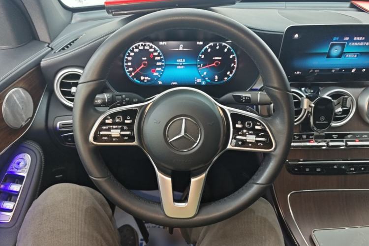 Used Mercedes-Benz GLC 2021 GLC 300 L 4MATIC Dynamic Model Steering Wheel