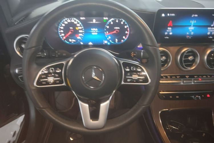 Used Mercedes-Benz GLC 2021 GLC 300 L 4MATIC Luxury Model Steering Wheel