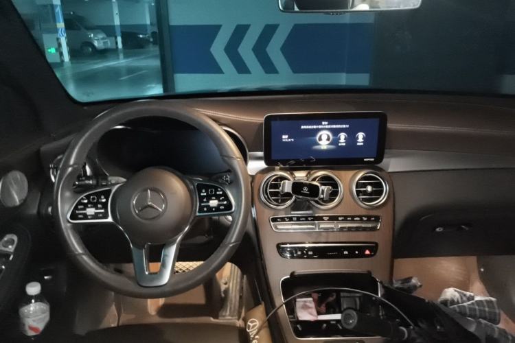 Used Mercedes-Benz GLC 2021 GLC 300 L 4MATIC Dynamic Model Steering Wheel