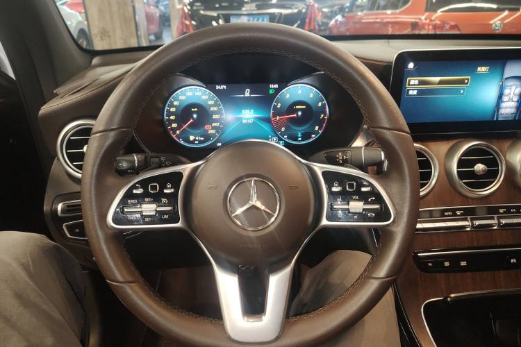 Used Mercedes-Benz GLC 2021 GLC 300 L 4MATIC Dynamic Model Steering Wheel