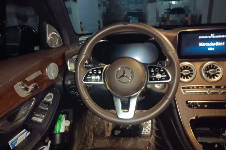 Used Mercedes-Benz GLC 2021 GLC 300 L 4MATIC Dynamic Model Steering Wheel