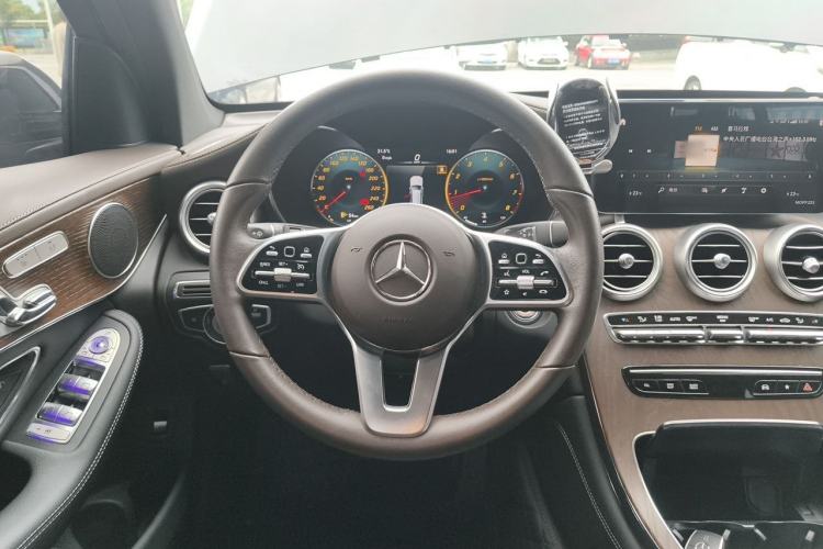 Used Mercedes-Benz GLC 2021 GLC 260 L 4MATIC Luxury Model Steering Wheel