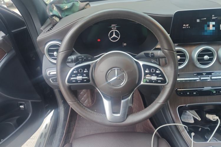Used Mercedes-Benz GLC 2021 GLC 300 L 4MATIC Dynamic Model Steering Wheel