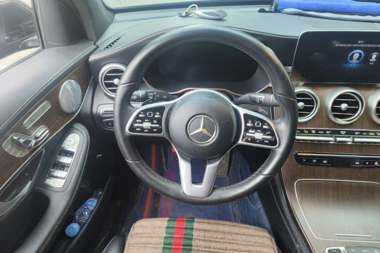 Used Mercedes-Benz GLC 2021 GLC 300 L 4MATIC Dynamic Model Steering Wheel