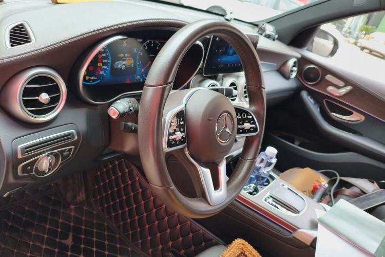 Used Mercedes-Benz GLC 2021 GLC 260 L 4MATIC Luxury Model Steering Wheel