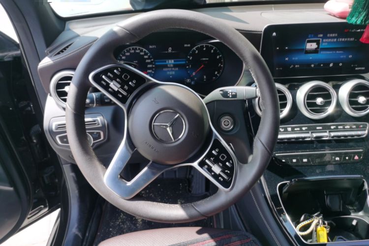 Used Mercedes-Benz GLC 2021 GLC 260 L 4MATIC Dynamic Edition Steering Wheel
