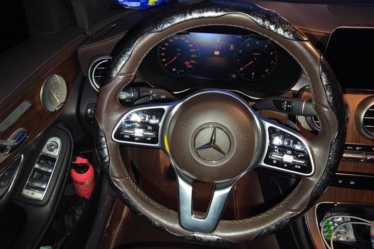 Used Mercedes-Benz GLC 2021 GLC 300 L 4MATIC Dynamic Model Steering Wheel