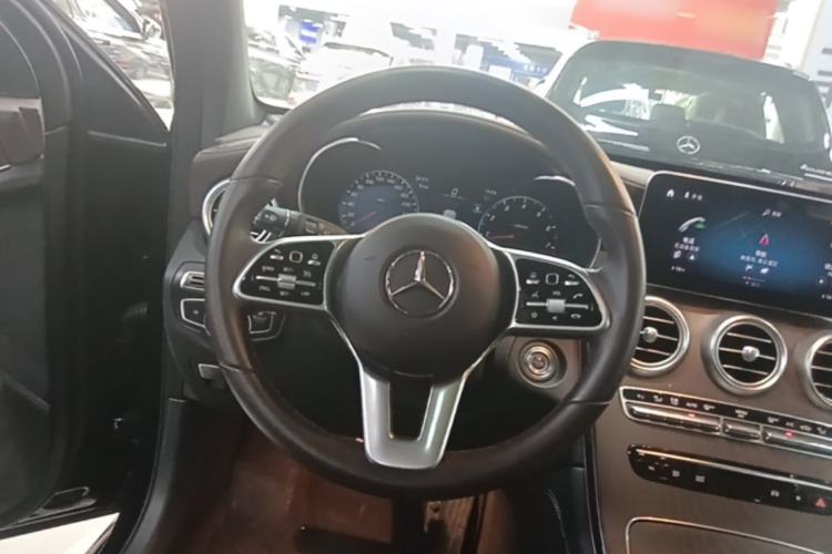 Used Mercedes-Benz GLC 2021 GLC 260 L 4MATIC Luxury Model Steering Wheel
