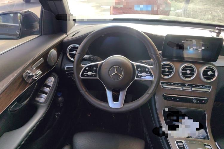 Used Mercedes-Benz GLC 2021 GLC 300 L 4MATIC Dynamic Model Steering Wheel