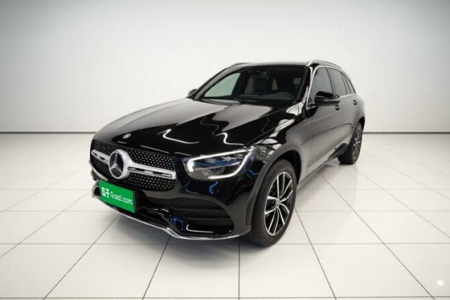 Ojetý Mercedes-Benz GLC 2021 GLC 260 L 4MATIC Luxury Model