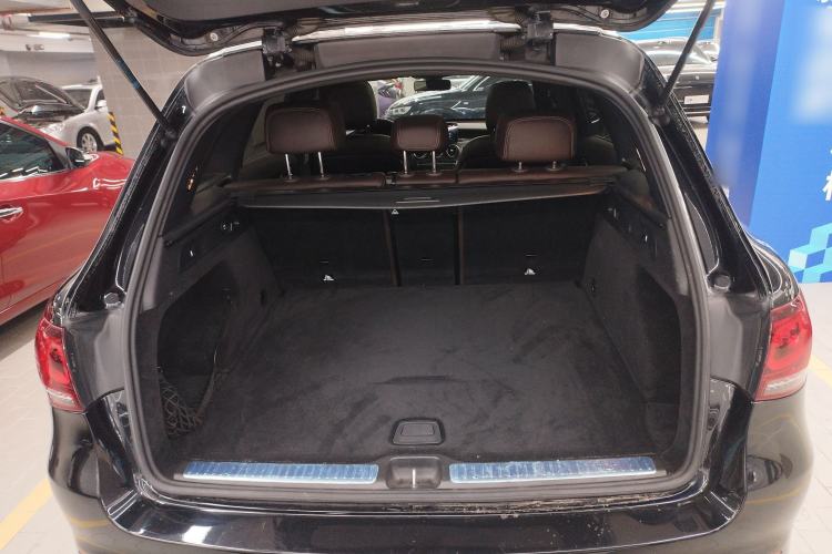 Used Mercedes-Benz GLC 2021 GLC 260 L 4MATIC Luxury Model Trunk