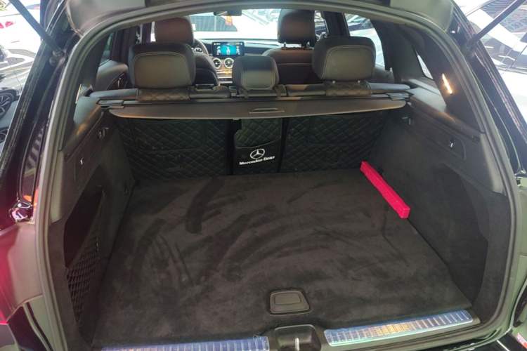 Used Mercedes-Benz GLC 2021 GLC 260 L 4MATIC Luxury Model Trunk