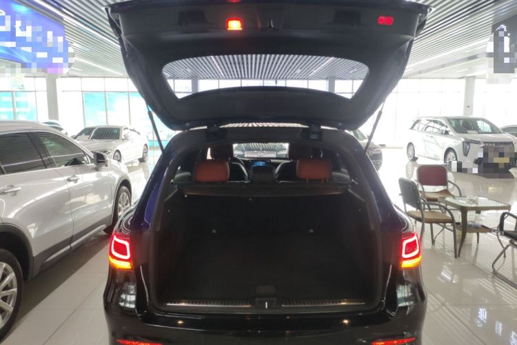 Used Mercedes-Benz GLC 2021 GLC 260 L 4MATIC Luxury Model Trunk