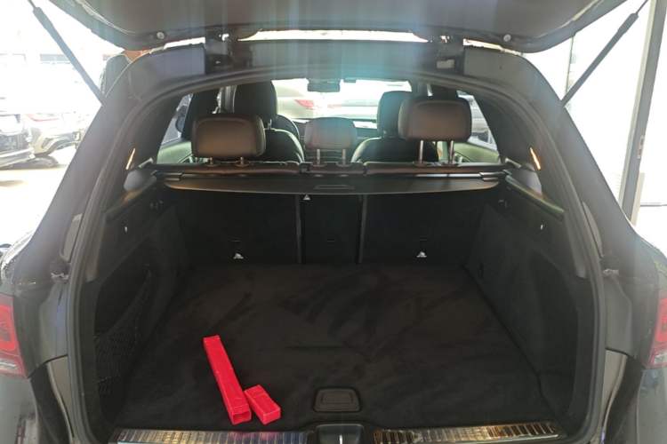 Used Mercedes-Benz GLC 2021 GLC 300 L 4MATIC Dynamic Model Trunk