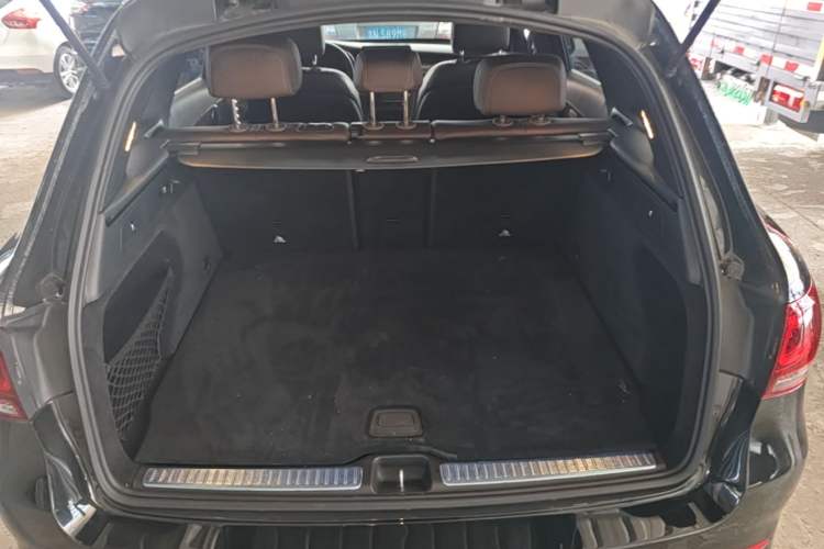Used Mercedes-Benz GLC 2021 GLC 260 L 4MATIC Luxury Model Trunk