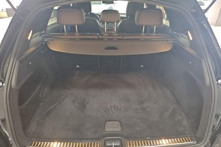 Used Mercedes-Benz GLC 2021 GLC 300 L 4MATIC Dynamic Model Trunk
