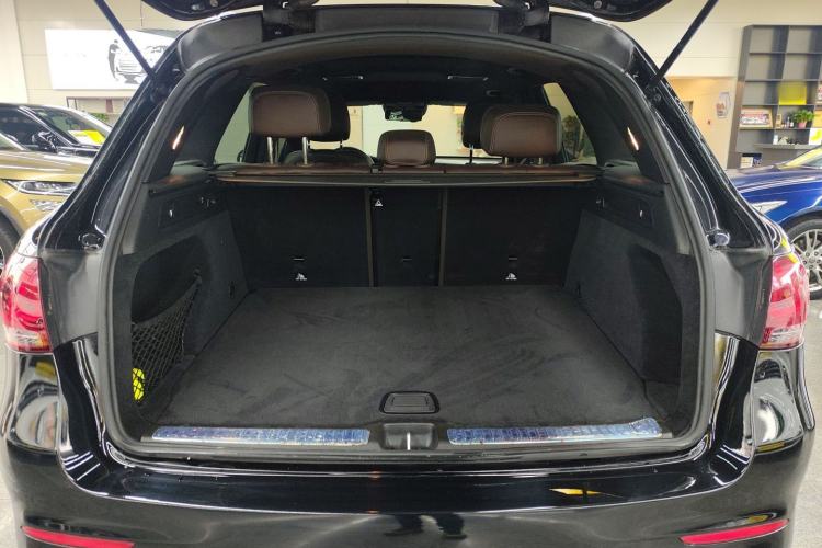 Used Mercedes-Benz GLC 2021 GLC 300 L 4MATIC Luxury Model Trunk