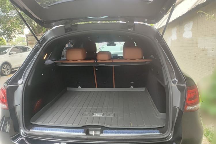 Used Mercedes-Benz GLC 2021 GLC 260 L 4MATIC Luxury Model Trunk