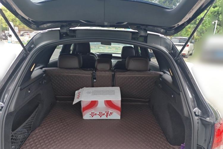 Used Mercedes-Benz GLC 2021 GLC 260 L 4MATIC Luxury Model Trunk