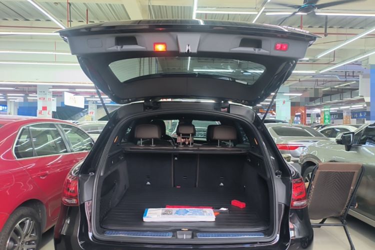 Used Mercedes-Benz GLC 2021 GLC 300 L 4MATIC Dynamic Model Trunk