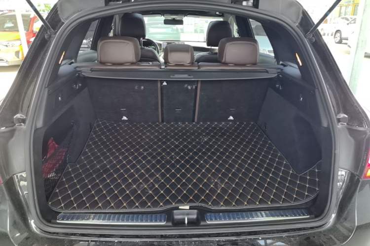 Used Mercedes-Benz GLC 2021 GLC 300 L 4MATIC Dynamic Model Trunk