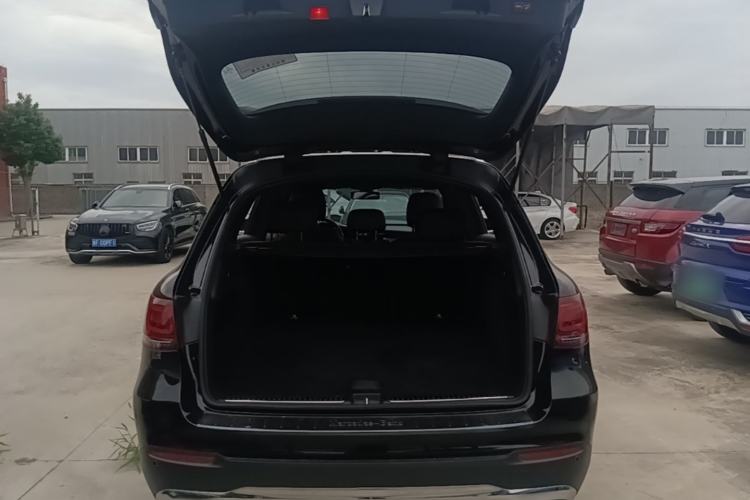 Used Mercedes-Benz GLC 2021 GLC 260 L 4MATIC Dynamic Edition Trunk