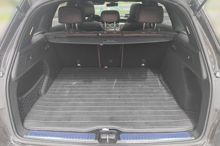 Used Mercedes-Benz GLC 2021 GLC 260 L 4MATIC Luxury Model Trunk