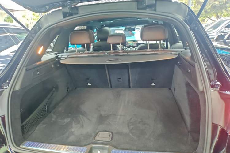 Used Mercedes-Benz GLC 2021 GLC 300 L 4MATIC Dynamic Model Trunk