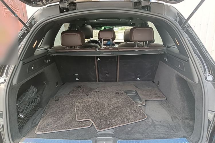 Used Mercedes-Benz GLC 2021 GLC 300 L 4MATIC Dynamic Model Trunk