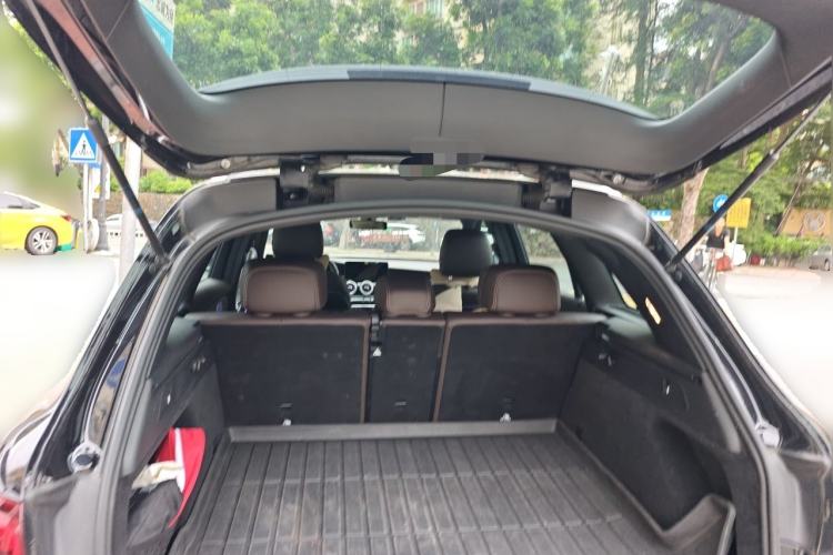 Used Mercedes-Benz GLC 2021 GLC 260 L 4MATIC Dynamic Edition Trunk