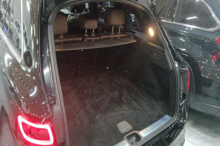 Used Mercedes-Benz GLC 2021 GLC 260 L 4MATIC Luxury Model Trunk