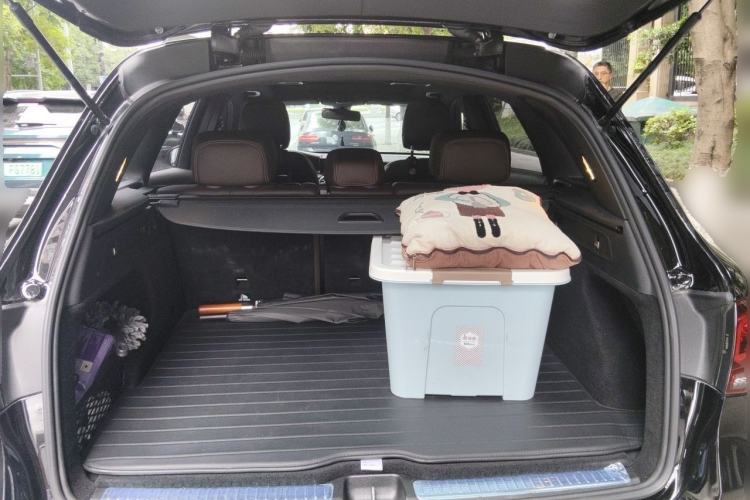 Used Mercedes-Benz GLC 2021 GLC 260 L 4MATIC Dynamic Edition Trunk