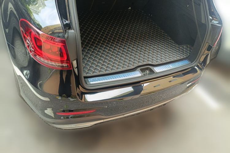Used Mercedes-Benz GLC 2021 GLC 300 L 4MATIC Dynamic Model Trunk