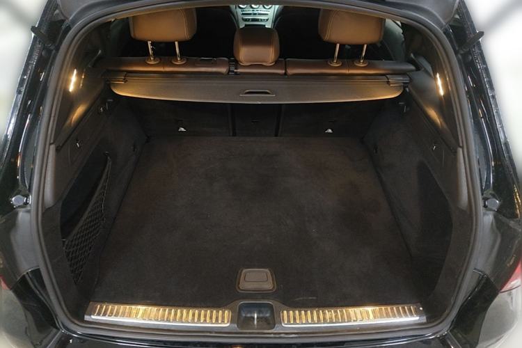 Used Mercedes-Benz GLC 2021 GLC 260 L 4MATIC Luxury Model Trunk