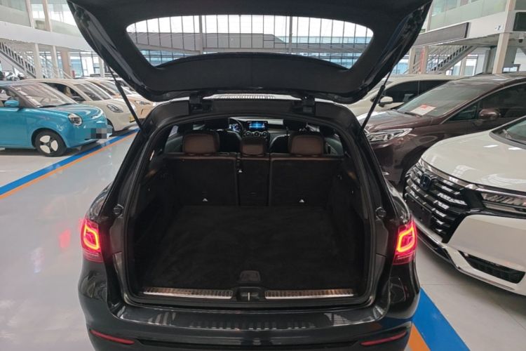 Used Mercedes-Benz GLC 2021 GLC 260 L 4MATIC Dynamic Edition Trunk