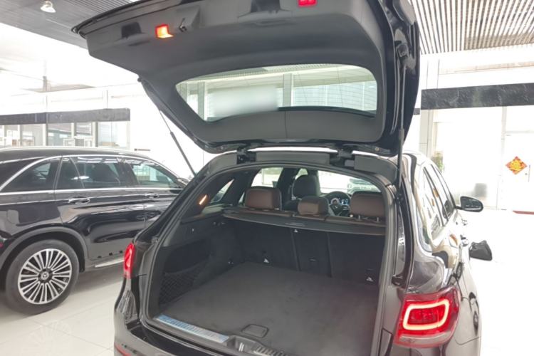 Used Mercedes-Benz GLC 2021 GLC 260 L 4MATIC Dynamic Edition Trunk
