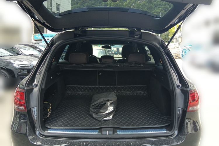 Used Mercedes-Benz GLC 2021 GLC 260 L 4MATIC Luxury Model Trunk