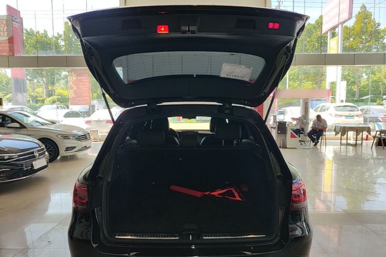 Used Mercedes-Benz GLC 2021 GLC 300 L 4MATIC Dynamic Model Trunk