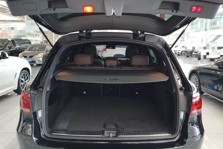 Used Mercedes-Benz GLC 2021 GLC 300 L 4MATIC Dynamic Model Trunk