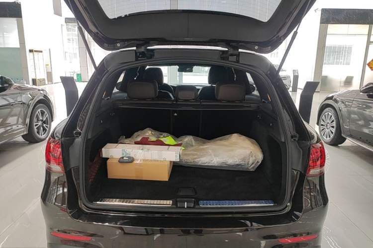 Used Mercedes-Benz GLC 2021 GLC 300 L 4MATIC Dynamic Model Trunk