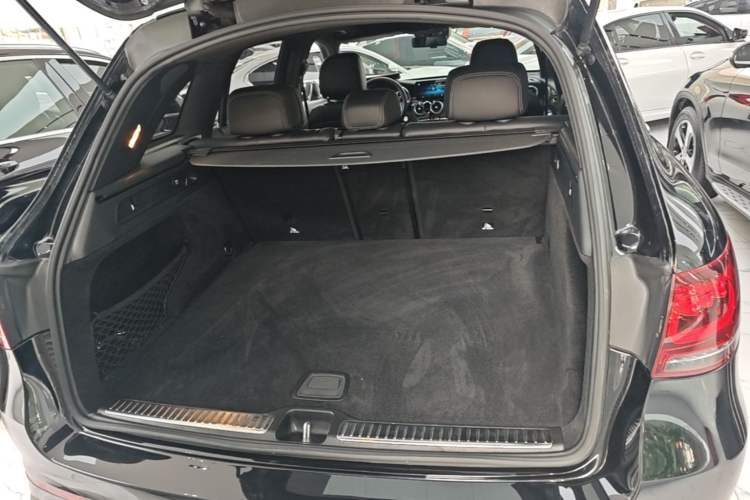 Used Mercedes-Benz GLC 2021 GLC 300 L 4MATIC Dynamic Model Trunk