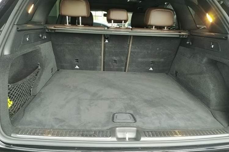 Used Mercedes-Benz GLC 2021 GLC 260 L 4MATIC Luxury Model Trunk